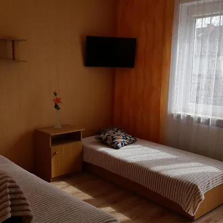 Pokoje Goscinne, Jas I Malgosia 3*