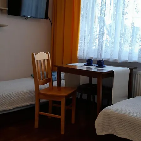 Pokoje Goscinne, Jas I Malgosia Karwia