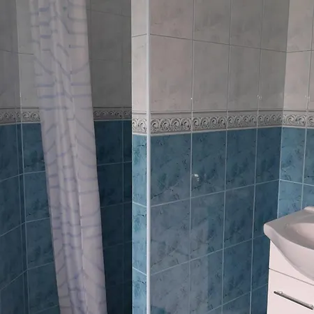 Pokoje Goscinne, Jas I Malgosia 3*