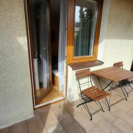 Pokoje Goscinne, Jas I Malgosia