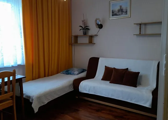 Pokoje Goscinne, Jas I Malgosia Karwia